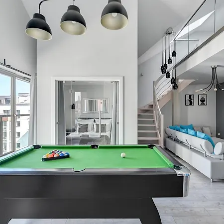 Waterlane Riverside Spa, Pool & Gym By Downtown Lägenhetshotell 4*