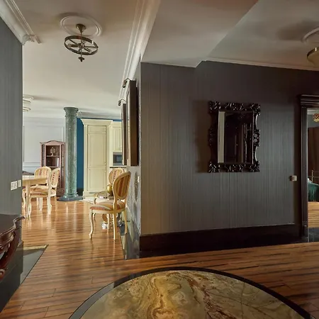 Waterlane Riverside Spa, Pool & Gym By Downtown