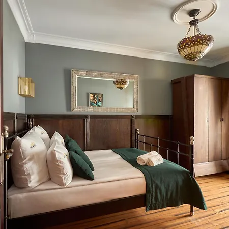 Apartment Waterlane Riverside Spa, Pool & Gym By Downtown