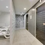 Waterlane Riverside Spa, Pool & Gym By Downtown Danzica