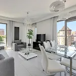 Waterlane Riverside Spa, Pool & Gym By Downtown Aparthotel