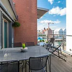 Aparthotel Waterlane Riverside Spa, Pool & Gym By Downtown 4*