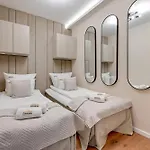 Waterlane Riverside Spa, Pool & Gym By Downtown Aparthotel Danzica