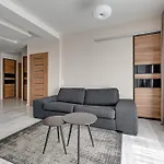 Waterlane Riverside Spa, Pool & Gym By Downtown Aparthotel Danzig
