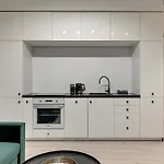 Aparthotel Waterlane Riverside Spa, Pool & Gym By Downtown Danzig