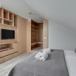 Aparthotel Waterlane Riverside Spa, Pool & Gym By Downtown Danzig