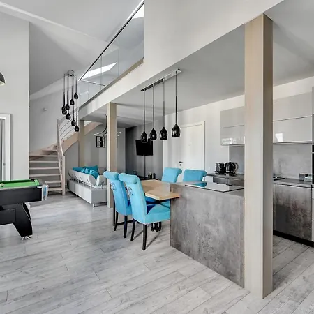 Waterlane Riverside Spa, Pool & Gym By Downtown 4*