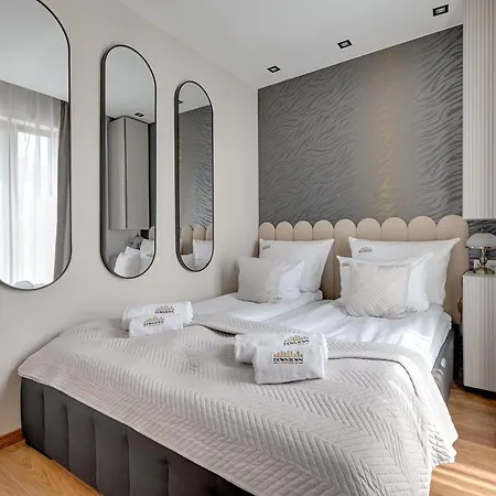Waterlane Riverside Spa, Pool & Gym By Downtown Aparthotel 4*
