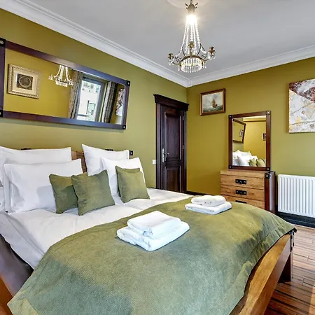 Waterlane Riverside Spa, Pool & Gym By Downtown Apartment