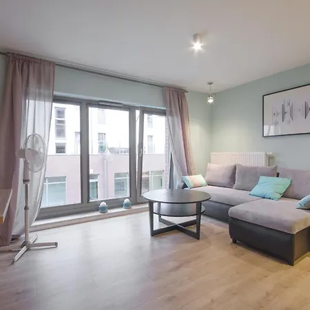 Waterlane Riverside Spa, Pool & Gym By Downtown Apartment *