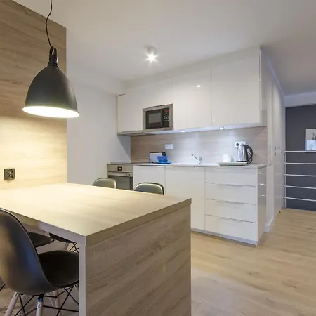 Apartment Waterlane Riverside Spa, Pool & Gym By Downtown