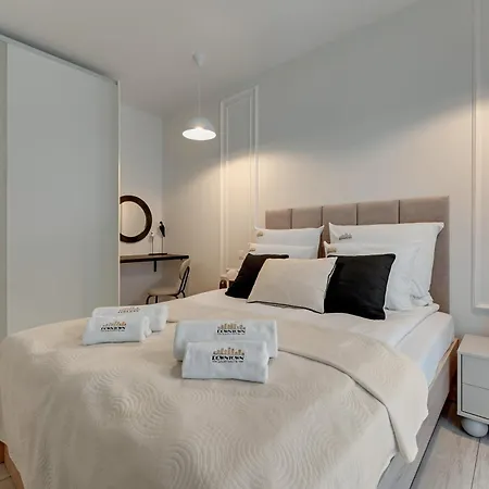 Waterlane Riverside Spa, Pool & Gym By Downtown Aparthotel 4*