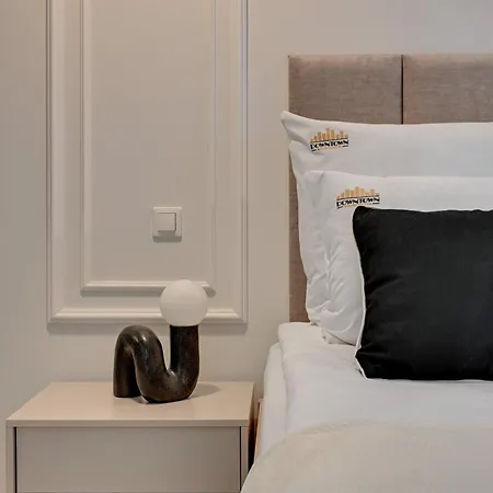 Aparthotel Waterlane Riverside Spa, Pool & Gym By Downtown 4*