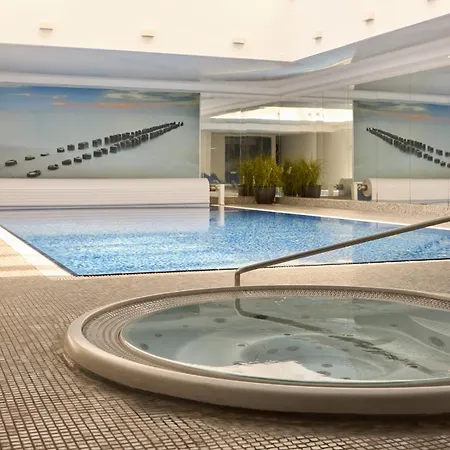 Waterlane Riverside Spa, Pool & Gym By Downtown 4* Гданьск
