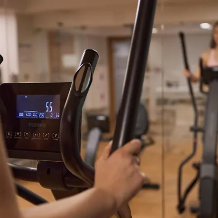 Waterlane Riverside Spa, Pool & Gym By Downtown 아파트