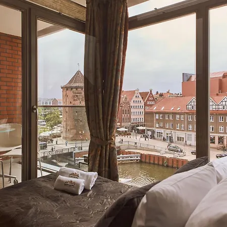 Waterlane Riverside Spa, Pool & Gym By Downtown Apartment