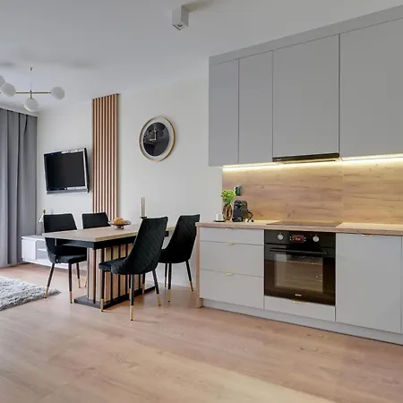 Waterlane Riverside Spa, Pool & Gym By Downtown 4* Гданьск