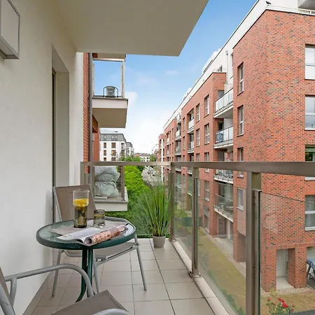 Waterlane Riverside Spa, Pool & Gym By Downtown Apartment *