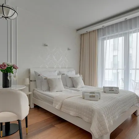 Waterlane Riverside Spa, Pool & Gym By Downtown