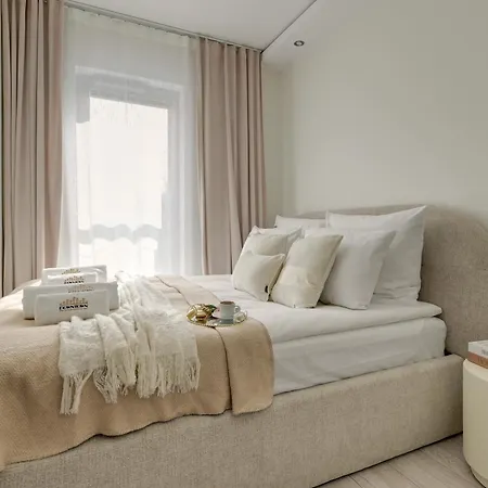 Waterlane Riverside Spa, Pool & Gym By Downtown 3*