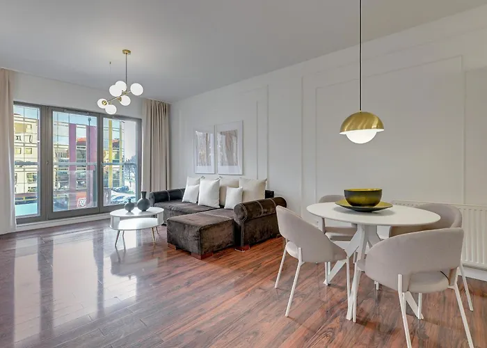 Waterlane Riverside Spa, Pool & Gym By Downtown 4* גדנסק