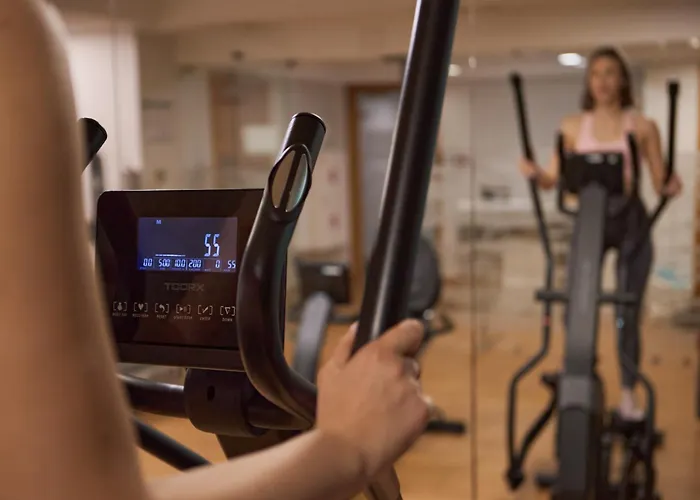 Waterlane Riverside Spa, Pool & Gym By Downtown Apart-hotel